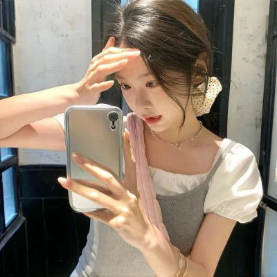 大学新生的秘密生活